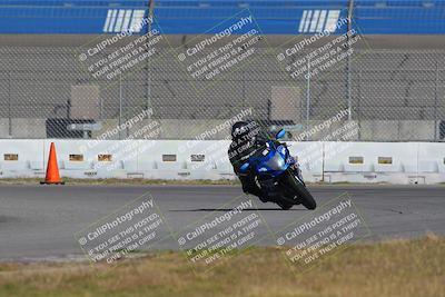 media/Nov-26-2022-Fastrack Riders (Sat) [[b001e85eef]]/Level 2/Session 3 Outside Turn 9/